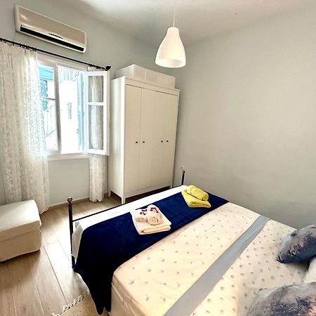 Cozy House With Backyard At Iraklio Attikis Apartment Athens Exterior photo